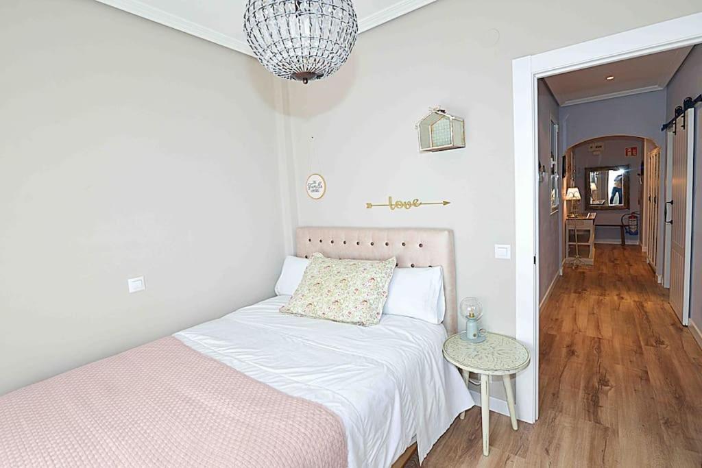 סנטנדר Apartamento Con Encanto "Las Raices" מראה חיצוני תמונה
